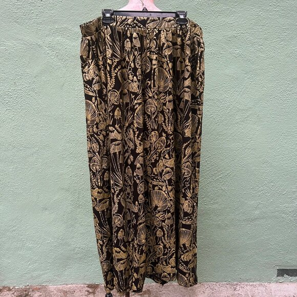🔥SOLD🔥Thief and Bandit Gold Black Shroomed Maxi Skirt Women Pockets Mushrooms - Picture 2 of 8